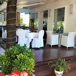Mediterraneo فندق بيزارو