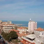 فندق Mediterraneo 3*