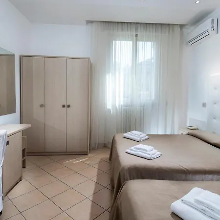 Mediterraneo Hotel 3*