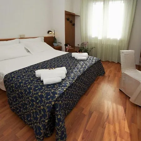 Mediterraneo Hotel 3*